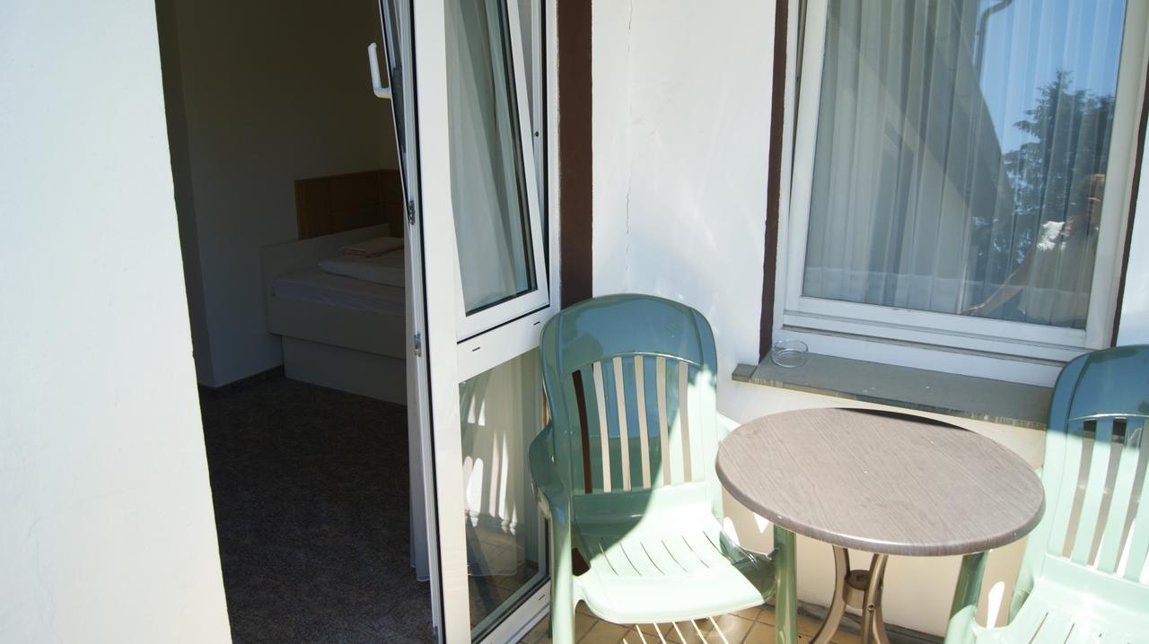 Hotel Seehaus Horn-Bad Meinberg Exteriör bild